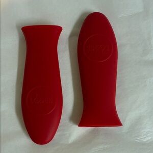 Lodge Red Silicone Handle Holder Set